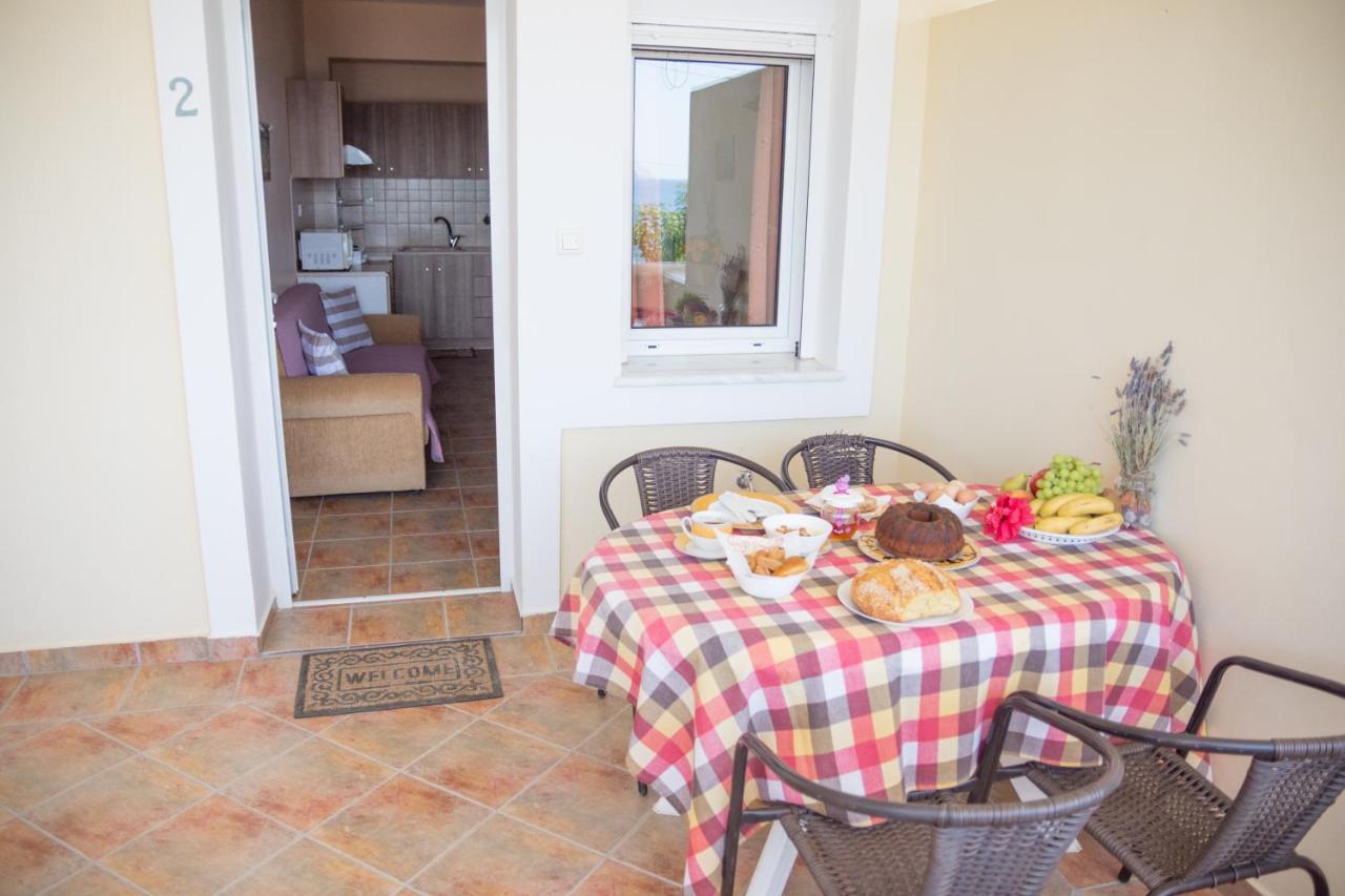 Apartamento Ktima Develekou Pigadhia  Exterior foto